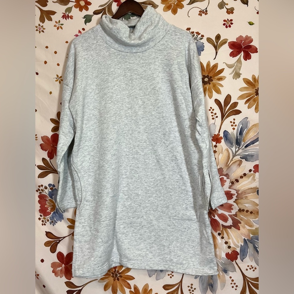 Orvis Women’s M Grey Side Pocket Turtleneck Sweatshirt Dress Lounge Fall Travel